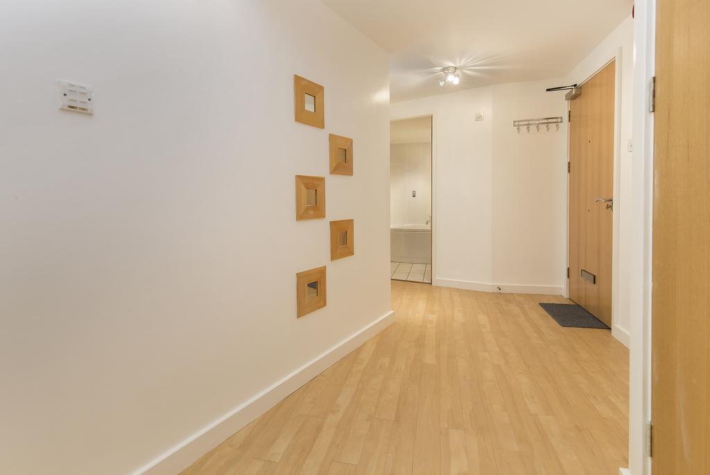 Raleigh Square - 2Br Ground-Floor Apartment In นอตติงแฮม ภายนอก รูปภาพ